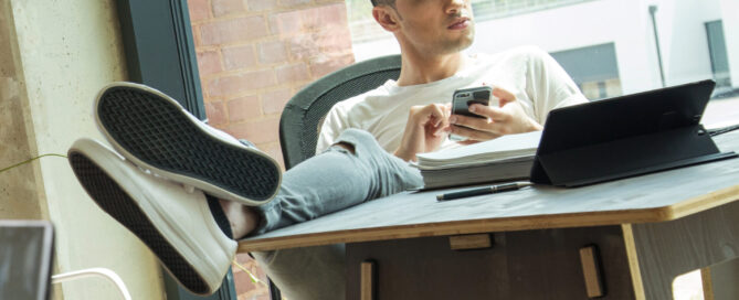 Rentenlücken können nachträglich mit freiwilligen Beitragszahlungen geschlossen werden - allerdings nur bis zu einem bestimmten Alter.